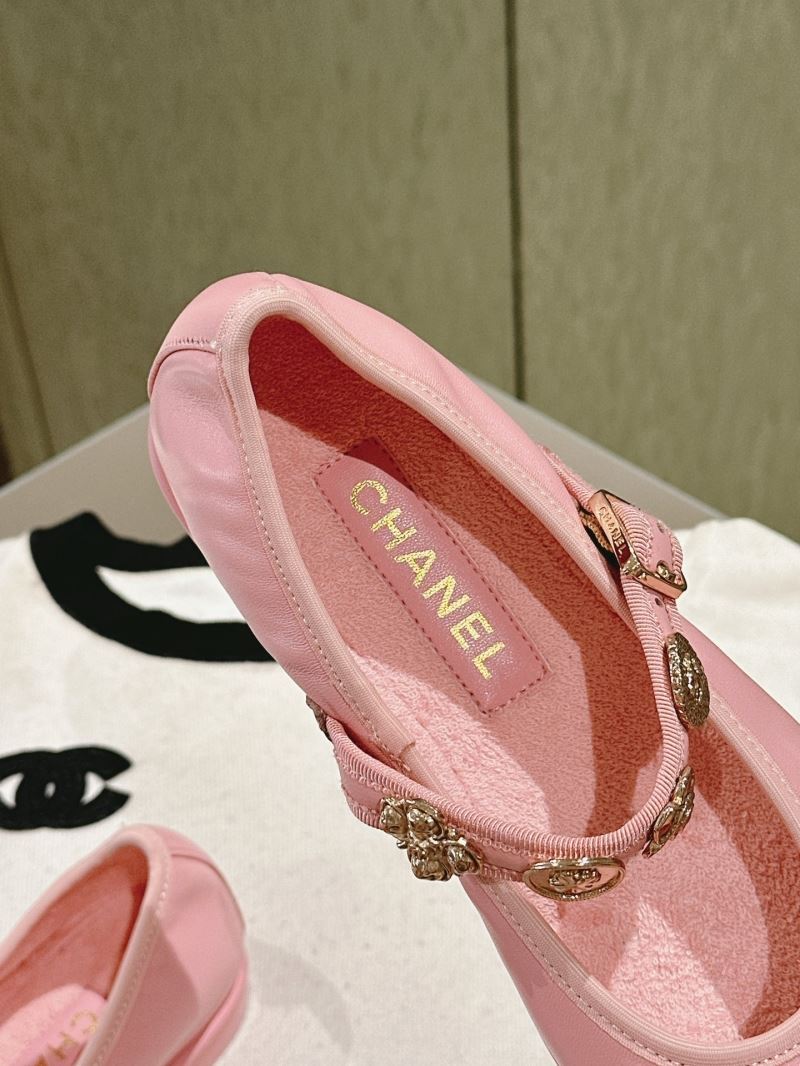 Chanel Low Shoes